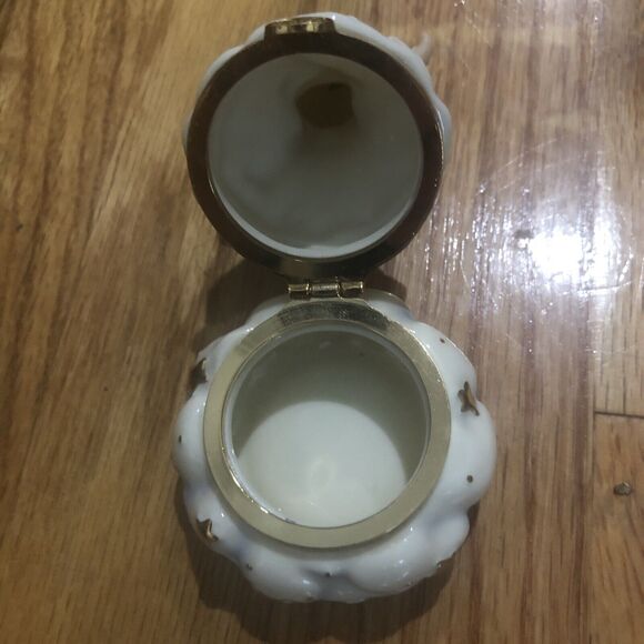 Lenox Angel Trinket Box Ornament 3 3/4'' - Picture 2 of 3